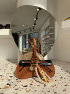 JULIENNE – Étui à lunettes breloque de sac fait main – Marron