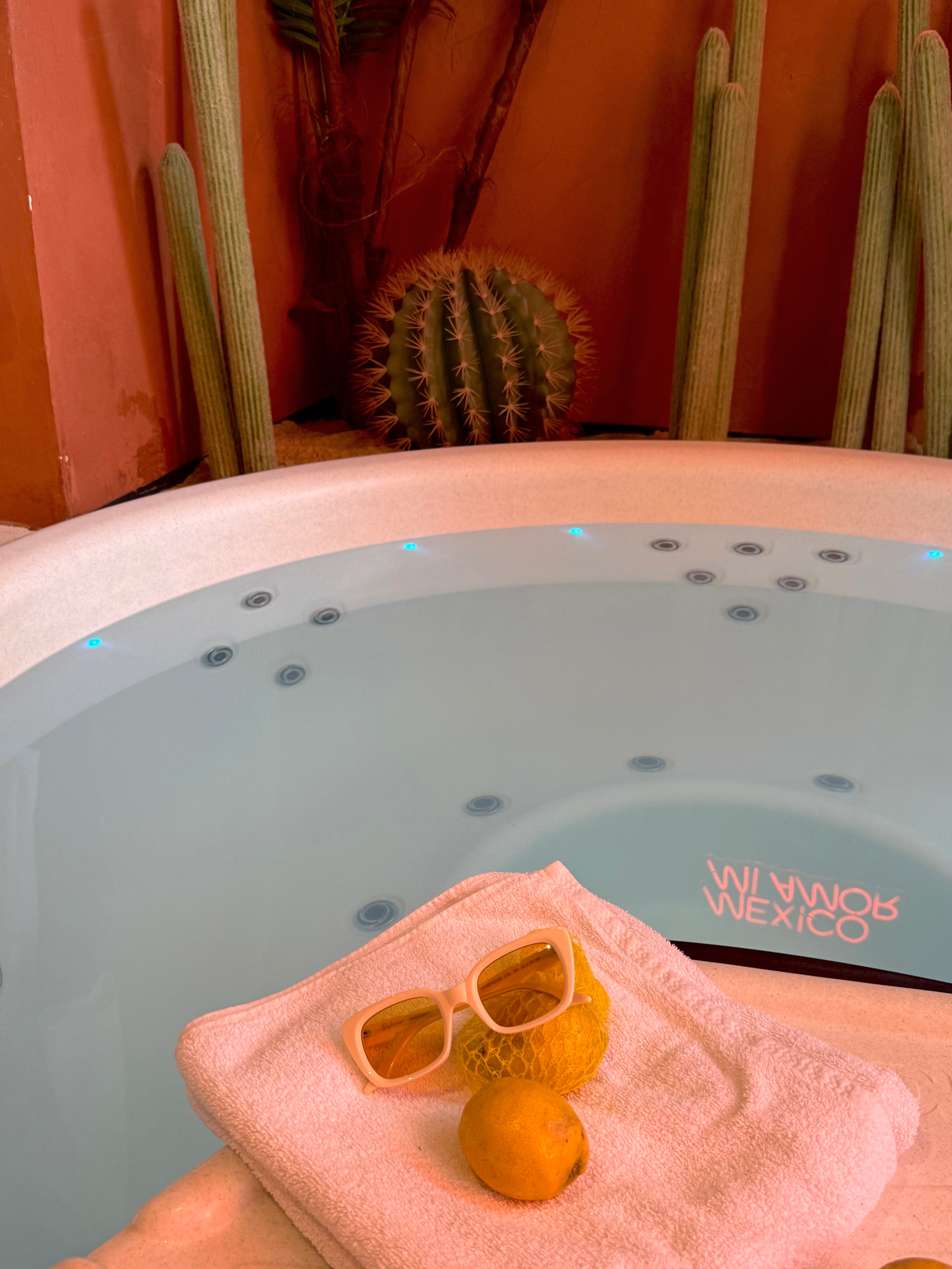 LA HONEYCOMB – Lunettes de soleil crème | JULIENNE